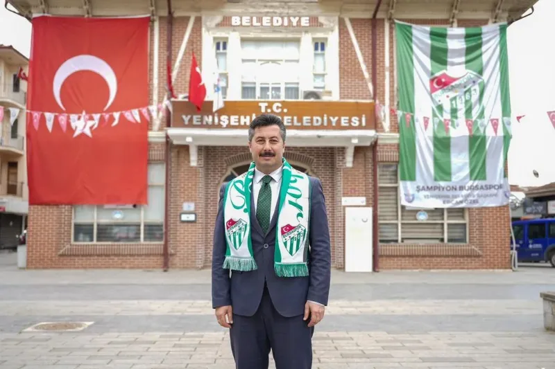 'Anka kuşu gibi küllerimizden yeniden doğuyoruz'